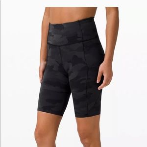 Women’s Lululemon athletic shorts